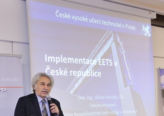 20 Prezentující 2. bloku Václav Jirovský, FD ČVUT