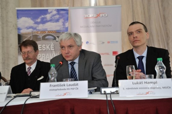 František Laudát, místopředseda HV PSP ČR, během svého úvodního projevu