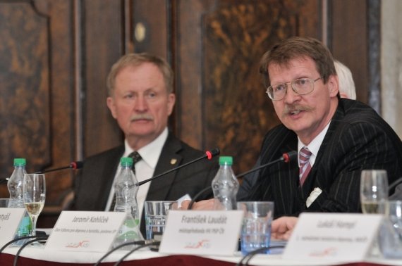 Martin Mandík, člen předsednictva ČKAIT, Jaromír Kohlicek, poslanec Evropského parlamentu