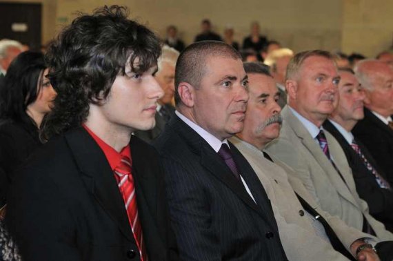 image00031