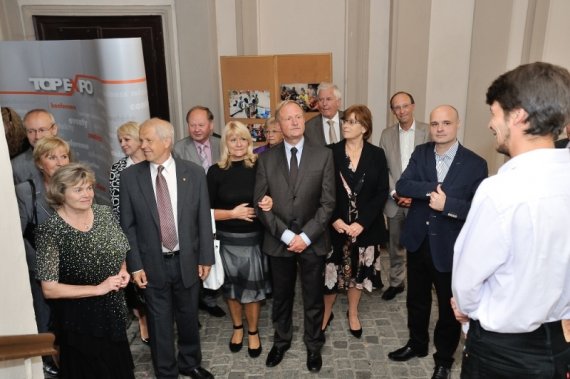 1. skupina připravena k prohlídce Velkopřevorského paláce