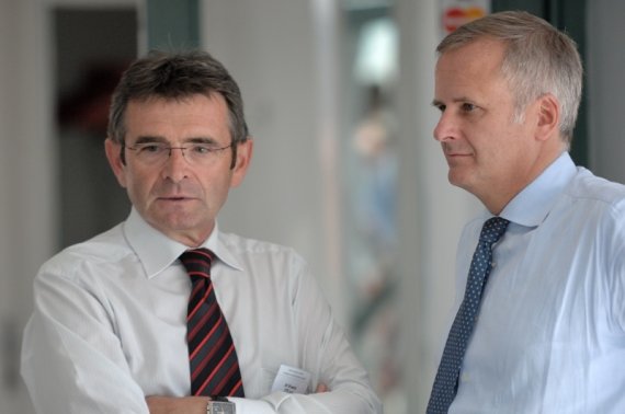 Generální ředitel OTE, a.s. Jiří Šťastný a Josef Pivoňka partner Ernst & Young