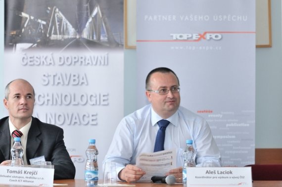 Aleš Laciok, koordinátor pro výzkum a vývoj ČEZ, a.s., moderuje 2. blok semináře