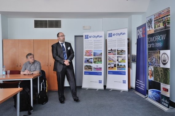 Lukáš Kadula, energetický poradce, Pražská energetika, a.s. během své prezentace I.