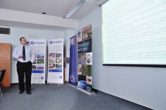 Aleš Laciok, koordinátor pro výzkum a vývoj ČEZ, a.s., při prezentaci