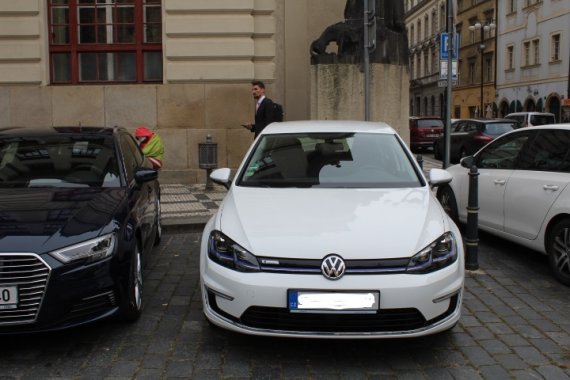 26 e-Golf