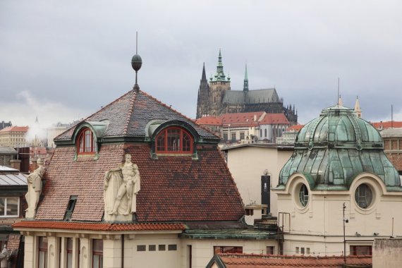 27  pohled na prahu ze salu architektu