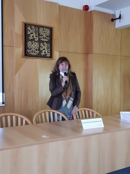 02 vera adamkova