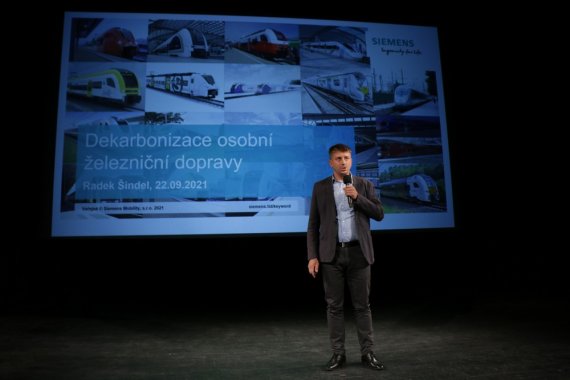 28 radek sindel