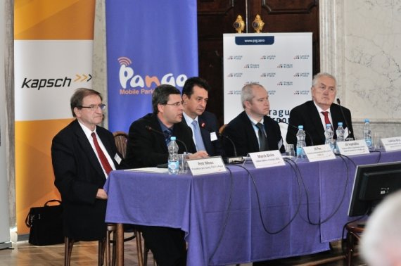 Panelisté druhého bloku