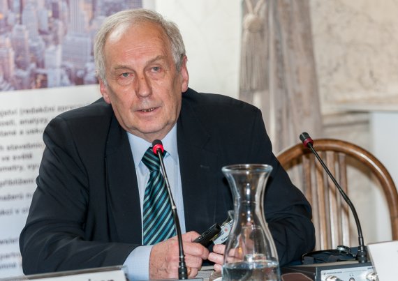 Tomasz Szmuc, profesor UNIVERZITA Krakov, zástupce KIC InnoEnergy Poland