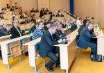 1. náměstek primátora Plzně Martin Zrzavecký mezi posluchači