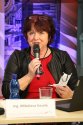 09 miloslava vesela moderuje zahajeni konference