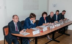 zleva: Ladislav Dvořák (ČS), Petr Palička (PENTA), Miloslava Veselá (TOP EXPO), Petr Klauda (SIEMENS), Jan Šámal (KONE), Jaroslav Vích (ENVIROS)